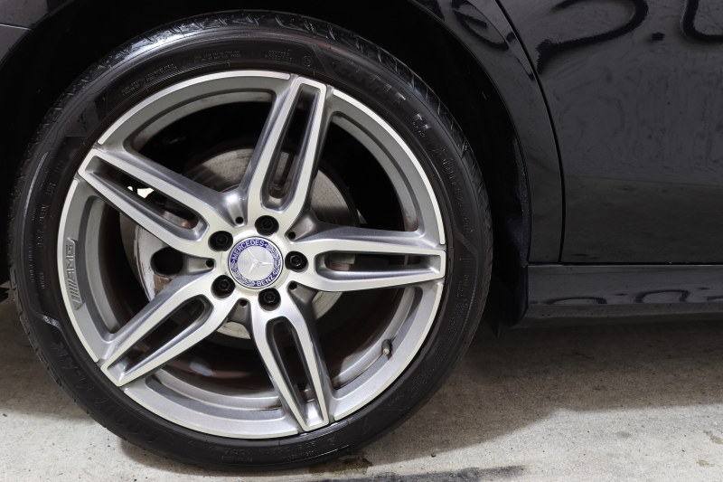 メルセデスベンツ Eクラス E220d AVG ｽﾎﾟｰﾂ ﾚｻﾞｰ&ﾚｰﾀﾞｰｾｰﾌﾃｨPKG　ｷｰﾚｽｺﾞｰ 黒本革 HDDﾅﾋﾞTV ｽﾏﾎ連携 ﾌﾞﾙﾒｽﾀｰ 360ｶﾒﾗ PTS LEDﾗｲﾄ 自動ﾄﾗﾝｸ AMGｴｱﾛ&19AW ﾀﾞｲﾅﾐｯｸS 9AT　2年保証