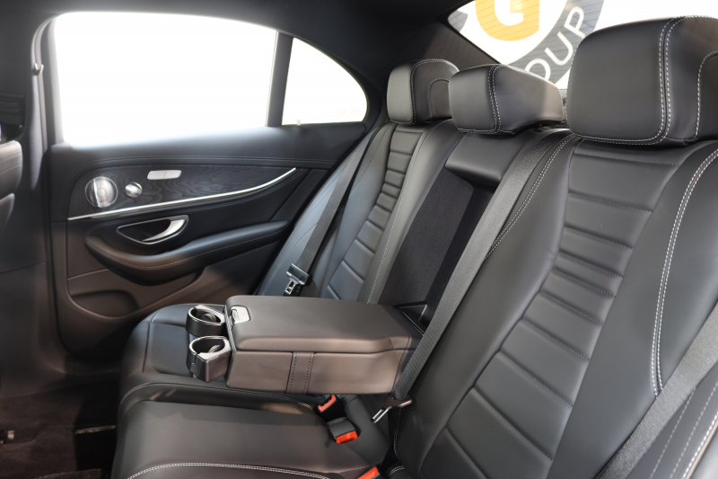 メルセデスベンツ Eクラス E220d AVG ｽﾎﾟｰﾂ ﾚｻﾞｰ&ﾚｰﾀﾞｰｾｰﾌﾃｨPKG　ｷｰﾚｽｺﾞｰ 黒本革 HDDﾅﾋﾞTV ｽﾏﾎ連携 ﾌﾞﾙﾒｽﾀｰ 360ｶﾒﾗ PTS LEDﾗｲﾄ 自動ﾄﾗﾝｸ AMGｴｱﾛ&19AW ﾀﾞｲﾅﾐｯｸS 9AT　2年保証