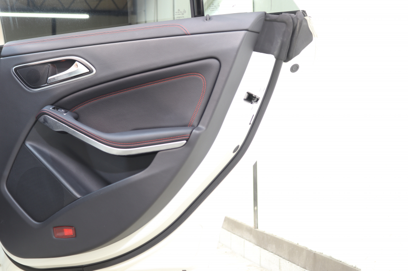 メルセデスベンツ CLAクラス CLA180ｼｭｰﾃｨﾝｸﾞﾌﾞﾚｰｸ ｽﾎﾟｰﾂ AMGﾚｻﾞｰｴｸｽｸﾙｰｼﾌﾞ&ﾚｰﾀﾞｰｾｰﾌﾃｨPKG　後期 ｷｰﾚｽｺﾞｰ 黒本革 ﾊﾟﾉﾗﾏSR HDDﾅﾋﾞTV ｽﾏﾎ連携 harman/kardon ﾊﾞｯｸｶﾒﾗ PTS LEDﾗｲﾄ 自動Rｹﾞｰﾄ ﾊﾝｽﾞﾌﾘｰA AMGｴｱﾛ&18AW　2年保証