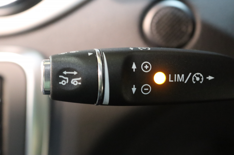 メルセデスベンツ CLAクラス CLA180ｼｭｰﾃｨﾝｸﾞﾌﾞﾚｰｸ ｽﾎﾟｰﾂ AMGﾚｻﾞｰｴｸｽｸﾙｰｼﾌﾞ&ﾚｰﾀﾞｰｾｰﾌﾃｨPKG　後期 ｷｰﾚｽｺﾞｰ 黒本革 ﾊﾟﾉﾗﾏSR HDDﾅﾋﾞTV ｽﾏﾎ連携 harman/kardon ﾊﾞｯｸｶﾒﾗ PTS LEDﾗｲﾄ 自動Rｹﾞｰﾄ ﾊﾝｽﾞﾌﾘｰA AMGｴｱﾛ&18AW　2年保証