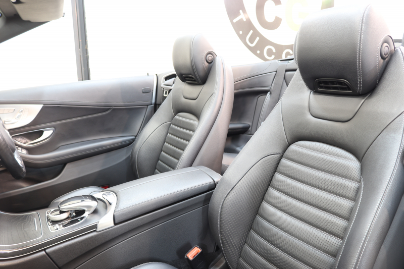 メルセデスベンツ Cクラス C180ｶﾌﾞﾘｵﾚ ｽﾎﾟｰﾂ ﾚｻﾞｰｴｸｽｸﾙｰｼﾌﾞ&ﾚｰﾀﾞｰｾｰﾌﾃｨPKG　ｷｰﾚｽｺﾞｰ 黒本革 ｴｱｽｶｰﾌ HDDﾅﾋﾞTV&ｷｬﾝｾﾗｰ BT音楽 ﾊﾞｯｸｶﾒﾗ PTS LEDﾗｲﾄ AMGｴｱﾛ&19AW 黒幌 9AT　2年保証