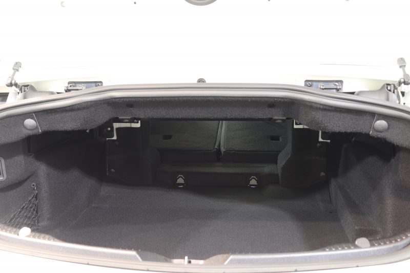 メルセデスベンツ Cクラス C180ｶﾌﾞﾘｵﾚ ｽﾎﾟｰﾂ ﾚｻﾞｰｴｸｽｸﾙｰｼﾌﾞ&ﾚｰﾀﾞｰｾｰﾌﾃｨPKG　ｷｰﾚｽｺﾞｰ 黒本革 ｴｱｽｶｰﾌ HDDﾅﾋﾞTV&ｷｬﾝｾﾗｰ BT音楽 ﾊﾞｯｸｶﾒﾗ PTS LEDﾗｲﾄ AMGｴｱﾛ&19AW 黒幌 9AT　2年保証