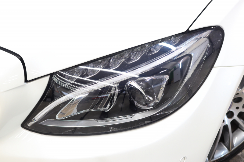 メルセデスベンツ Cクラス C180ｶﾌﾞﾘｵﾚ ｽﾎﾟｰﾂ ﾚｻﾞｰｴｸｽｸﾙｰｼﾌﾞ&ﾚｰﾀﾞｰｾｰﾌﾃｨPKG　ｷｰﾚｽｺﾞｰ 黒本革 ｴｱｽｶｰﾌ HDDﾅﾋﾞTV&ｷｬﾝｾﾗｰ BT音楽 ﾊﾞｯｸｶﾒﾗ PTS LEDﾗｲﾄ AMGｴｱﾛ&19AW 黒幌 9AT　2年保証