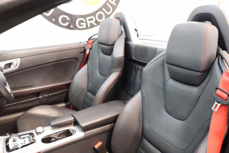 メルセデスベンツ SLCクラス SLC180ｽﾎﾟｰﾂ ﾚｰﾀﾞｰｾｰﾌﾃｨPKG　ｷｰﾚｽｺﾞｰ 黒本革 ﾊﾞﾘｵR HDDﾅﾋﾞTV&ｷｬﾝｾﾗｰ ｽﾏﾎ連携 ﾊﾞｯｸｶﾒﾗ PTS LEDﾗｲﾄ AMGｴｱﾛ&18AW ﾊﾟﾅﾒﾘｶｰﾅｸﾞﾘﾙ ｴｱｶﾞｲﾄﾞ 9AT　2年保証