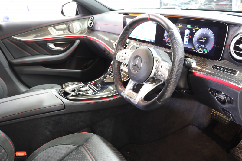 AMG Eクラス E53 4MATIC+ ｴｸｽｸﾙｰｼﾌﾞ&ﾚｰﾀﾞｰｾｰﾌﾃｨPKG　ISG搭載 中期 ｷｰﾚｽｺﾞｰ 黒本革 ﾍﾞﾝﾁﾚｰﾀｰ ﾊﾟﾉﾗﾏSR ﾍｯﾄﾞｱｯﾌﾟD HDDﾅﾋﾞTV ｽﾏﾎ連携 ﾌﾞﾙﾒｽﾀｰ 360ｶﾒﾗ PTS LEDﾗｲﾄ 自動ﾄﾗﾝｸ AMG専用装備&ﾁｭｰﾆﾝｸﾞﾀﾞｲﾅﾐｯｸS 9AT　2年保証