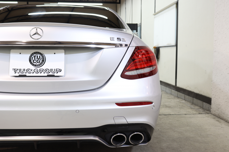AMG Eクラス E53 4MATIC+ ｴｸｽｸﾙｰｼﾌﾞ&ﾚｰﾀﾞｰｾｰﾌﾃｨPKG　ISG搭載 中期 ｷｰﾚｽｺﾞｰ 黒本革 ﾍﾞﾝﾁﾚｰﾀｰ ﾊﾟﾉﾗﾏSR ﾍｯﾄﾞｱｯﾌﾟD HDDﾅﾋﾞTV ｽﾏﾎ連携 ﾌﾞﾙﾒｽﾀｰ 360ｶﾒﾗ PTS LEDﾗｲﾄ 自動ﾄﾗﾝｸ AMG専用装備&ﾁｭｰﾆﾝｸﾞﾀﾞｲﾅﾐｯｸS 9AT　2年保証