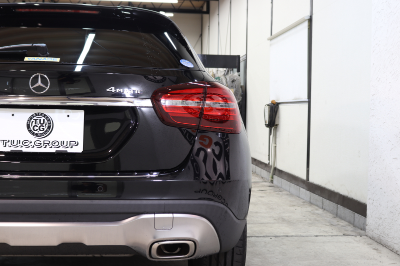 メルセデスベンツ GLA GLA220 4MATIC ﾌﾟﾚﾐｱﾑ&ﾚｰﾀﾞｰｾｰﾌﾃｨPKG　後期 ｷｰﾚｽｺﾞｰ 黒革 ﾊﾟﾉﾗﾏSR HDDﾅﾋﾞTV ｽﾏﾎ連携 harman/kardon ﾊﾞｯｸｶﾒﾗ PTS LEDﾗｲﾄ 自動Rｹﾞｰﾄ ﾊﾝｽﾞﾌﾘｰA 18AW ﾀﾞｲﾅﾐｯｸS　2年保証