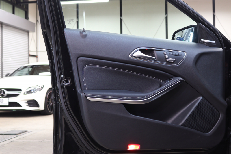 メルセデスベンツ GLA GLA220 4MATIC ﾌﾟﾚﾐｱﾑ&ﾚｰﾀﾞｰｾｰﾌﾃｨPKG　後期 ｷｰﾚｽｺﾞｰ 黒革 ﾊﾟﾉﾗﾏSR HDDﾅﾋﾞTV ｽﾏﾎ連携 harman/kardon ﾊﾞｯｸｶﾒﾗ PTS LEDﾗｲﾄ 自動Rｹﾞｰﾄ ﾊﾝｽﾞﾌﾘｰA 18AW ﾀﾞｲﾅﾐｯｸS　2年保証