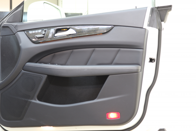 メルセデスベンツ CLS CLS350 AMGｽﾎﾟｰﾂ&ﾚｰﾀﾞｰｾｰﾌﾃｨPKG　ｷｰﾚｽｺﾞｰ 黒本革 ｼｰﾄﾋｰﾀｰ HDDﾅﾋﾞTV BT音楽 ﾊﾞｯｸｶﾒﾗ PTS LEDﾗｲﾄ 自動ﾄﾗﾝｸ AMGｴｱﾛ&19AW ｴｱｻｽ 7AT　2年保証