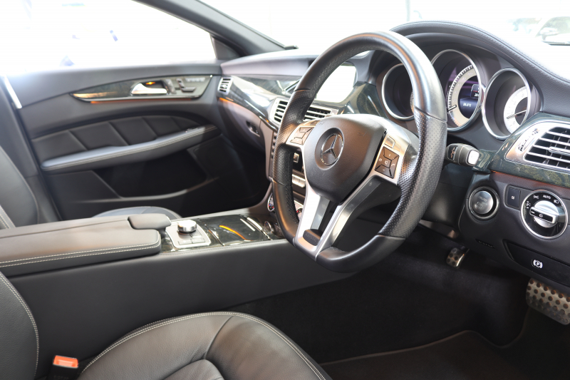 メルセデスベンツ CLS CLS350 AMGｽﾎﾟｰﾂ&ﾚｰﾀﾞｰｾｰﾌﾃｨPKG　ｷｰﾚｽｺﾞｰ 黒本革 ｼｰﾄﾋｰﾀｰ HDDﾅﾋﾞTV BT音楽 ﾊﾞｯｸｶﾒﾗ PTS LEDﾗｲﾄ 自動ﾄﾗﾝｸ AMGｴｱﾛ&19AW ｴｱｻｽ 7AT　2年保証