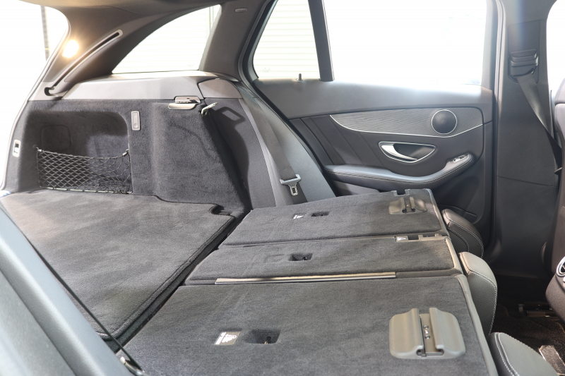 メルセデスベンツ Cクラス C200ｽﾃｰｼｮﾝﾜｺﾞﾝ AVG AMGﾗｲﾝ ﾚｰﾀﾞｰｾｰﾌﾃｨPKG　BSG搭載 後期 ｷｰﾚｽｺﾞｰ 黒革 HDDﾅﾋﾞTV ｽﾏﾎ連携 ﾊﾞｯｸｶﾒﾗ PTS LEDﾗｲﾄ 自動Rｹﾞｰﾄ AMGｴｱﾛ&18AW ｴｱｻｽ ﾀﾞｲﾅﾐｯｸS 9AT　2年保証