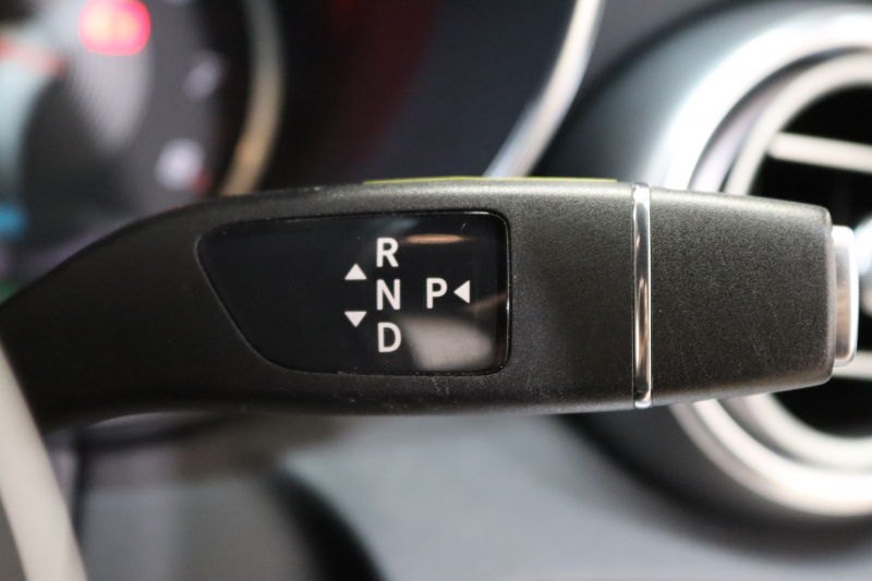 メルセデスベンツ Cクラス C200ｽﾃｰｼｮﾝﾜｺﾞﾝ AVG AMGﾗｲﾝ ﾚｰﾀﾞｰｾｰﾌﾃｨPKG　BSG搭載 後期 ｷｰﾚｽｺﾞｰ 黒革 HDDﾅﾋﾞTV ｽﾏﾎ連携 ﾊﾞｯｸｶﾒﾗ PTS LEDﾗｲﾄ 自動Rｹﾞｰﾄ AMGｴｱﾛ&18AW ｴｱｻｽ ﾀﾞｲﾅﾐｯｸS 9AT　2年保証