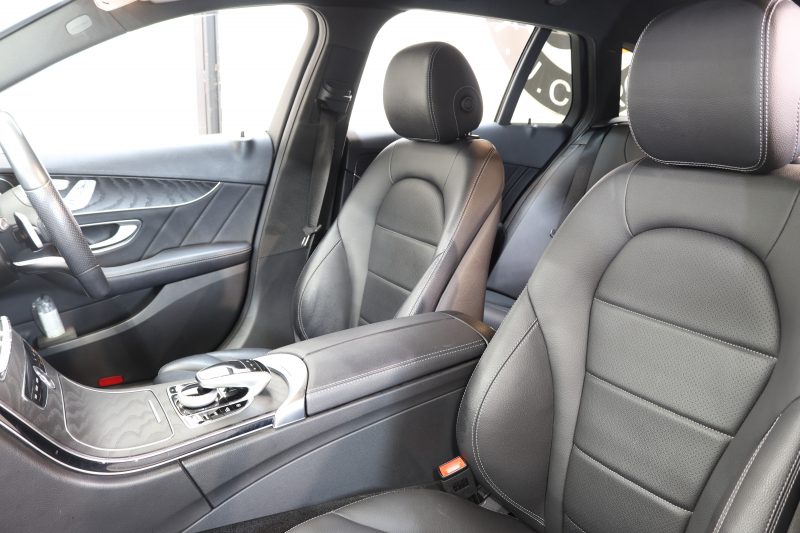 メルセデスベンツ Cクラス C200ｽﾃｰｼｮﾝﾜｺﾞﾝ AVG AMGﾗｲﾝ ﾚｰﾀﾞｰｾｰﾌﾃｨPKG　BSG搭載 後期 ｷｰﾚｽｺﾞｰ 黒革 HDDﾅﾋﾞTV ｽﾏﾎ連携 ﾊﾞｯｸｶﾒﾗ PTS LEDﾗｲﾄ 自動Rｹﾞｰﾄ AMGｴｱﾛ&18AW ｴｱｻｽ ﾀﾞｲﾅﾐｯｸS 9AT　2年保証