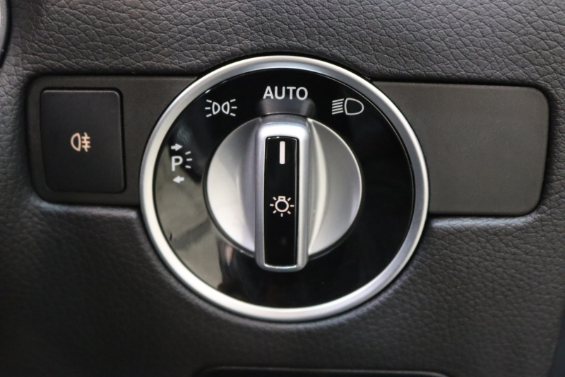 メルセデスベンツ SLKクラス SLK200 BL-EF AMGｽﾎﾟｰﾂ&ﾕｰﾃｨﾘﾃｨPKG　ｷｰﾚｽｺﾞｰ 黒本革 ｴｱｽｶｰﾌ ﾏｼﾞｯｸｽｶｲR HDDﾅﾋﾞTV BT音楽 ﾊﾞｯｸｶﾒﾗ PTS ｷｾﾉﾝ AMGｴｱﾛ&18AW ｸﾙｺﾝ ｴｱｶﾞｲﾄﾞ 7AT　2年保証