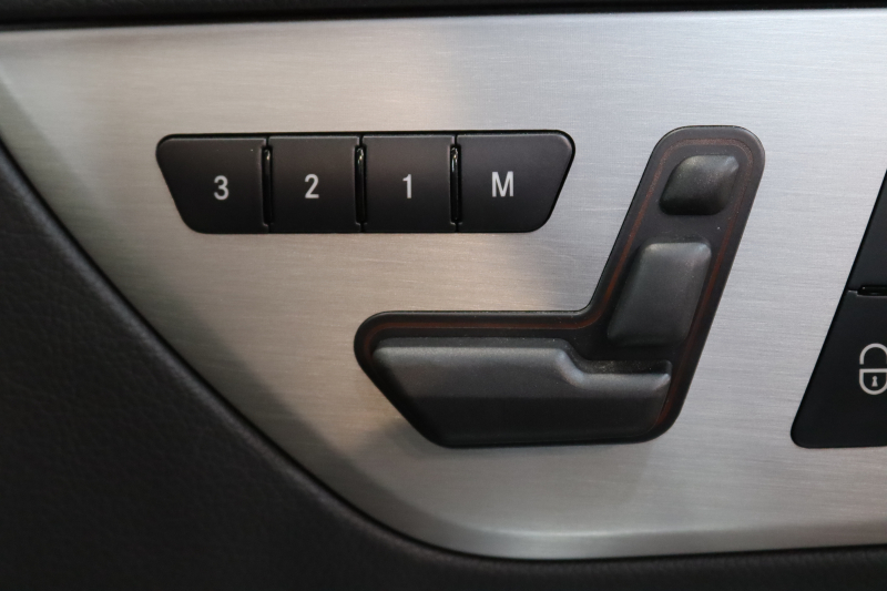 メルセデスベンツ SLKクラス SLK200 BL-EF AMGｽﾎﾟｰﾂ&ﾕｰﾃｨﾘﾃｨPKG　ｷｰﾚｽｺﾞｰ 黒本革 ｴｱｽｶｰﾌ ﾏｼﾞｯｸｽｶｲR HDDﾅﾋﾞTV BT音楽 ﾊﾞｯｸｶﾒﾗ PTS ｷｾﾉﾝ AMGｴｱﾛ&18AW ｸﾙｺﾝ ｴｱｶﾞｲﾄﾞ 7AT　2年保証