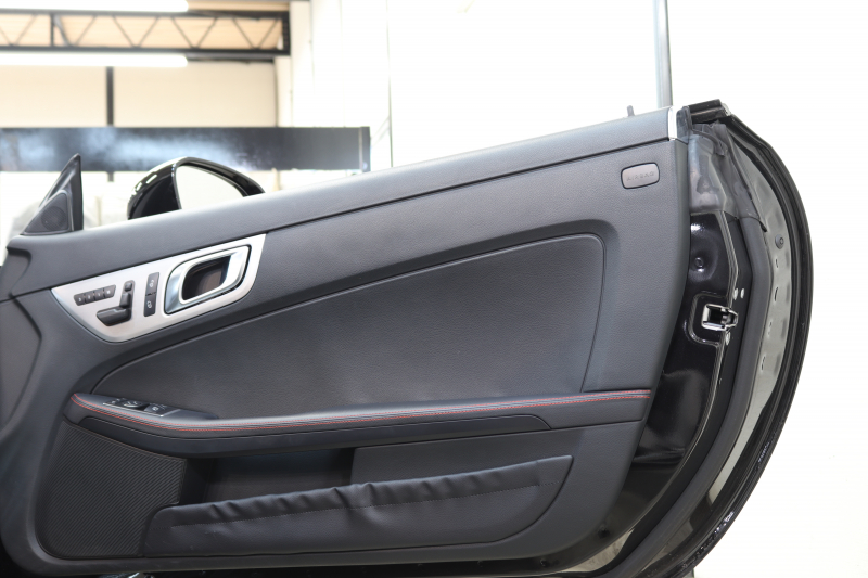 メルセデスベンツ SLKクラス SLK200 BL-EF AMGｽﾎﾟｰﾂ&ﾕｰﾃｨﾘﾃｨPKG　ｷｰﾚｽｺﾞｰ 黒本革 ｴｱｽｶｰﾌ ﾏｼﾞｯｸｽｶｲR HDDﾅﾋﾞTV BT音楽 ﾊﾞｯｸｶﾒﾗ PTS ｷｾﾉﾝ AMGｴｱﾛ&18AW ｸﾙｺﾝ ｴｱｶﾞｲﾄﾞ 7AT　2年保証