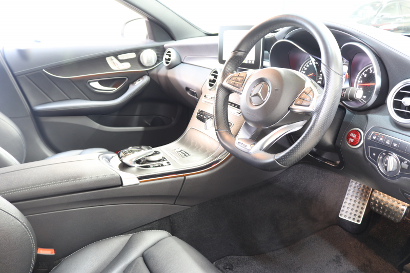 AMG Cクラス C43 4MATIC ｴｸｽｸﾙｰｼﾌﾞ&ﾚｰﾀﾞｰｾｰﾌﾃｨPKG　ｷｰﾚｽｺﾞｰ 黒本革 ﾍｯﾄﾞｱｯﾌﾟD HDDﾅﾋﾞTV BT音楽 ﾌﾞﾙﾒｽﾀｰ ﾊﾞｯｸｶﾒﾗ PTS LEDﾗｲﾄ 自動ﾄﾗﾝｸ ﾊﾝｽﾞﾌﾘｰA AMG専用装備&ﾁｭｰﾆﾝｸﾞﾀﾞｲﾅﾐｯｸS 9AT　2年保証