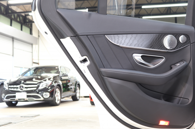 AMG Cクラス C43 4MATIC ｴｸｽｸﾙｰｼﾌﾞ&ﾚｰﾀﾞｰｾｰﾌﾃｨPKG　ｷｰﾚｽｺﾞｰ 黒本革 ﾍｯﾄﾞｱｯﾌﾟD HDDﾅﾋﾞTV BT音楽 ﾌﾞﾙﾒｽﾀｰ ﾊﾞｯｸｶﾒﾗ PTS LEDﾗｲﾄ 自動ﾄﾗﾝｸ ﾊﾝｽﾞﾌﾘｰA AMG専用装備&ﾁｭｰﾆﾝｸﾞﾀﾞｲﾅﾐｯｸS 9AT　2年保証