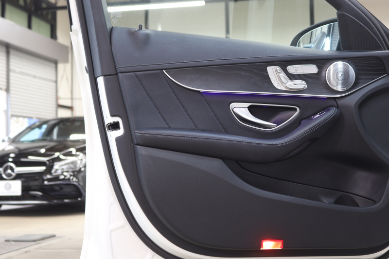 AMG Cクラス C43 4MATIC ﾚｰﾀﾞｰｾｰﾌﾃｨPKG　後期 1ｵｰﾅｰ ｷｰﾚｽｺﾞｰ 黒本革 ﾊﾟﾉﾗﾏSR ﾍｯﾄﾞｱｯﾌﾟD HDDﾅﾋﾞTV ｽﾏﾎ連携 ﾌﾞﾙﾒｽﾀｰ ﾊﾞｯｸｶﾒﾗ PTS LEDﾗｲﾄ 自動ﾄﾗﾝｸ ﾊﾝｽﾞﾌﾘｰA AMG専用装備&ﾁｭｰﾆﾝｸﾞﾀﾞｲﾅﾐｯｸS 9AT　2年保証