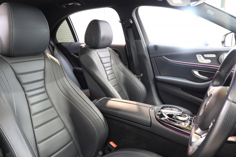 メルセデスベンツ Eクラス E220d AVG ｽﾎﾟｰﾂ ﾚｻﾞｰ&ﾚｰﾀﾞｰｾｰﾌﾃｨPKG　ｷｰﾚｽｺﾞｰ 黒本革 HDDﾅﾋﾞTV ｽﾏﾎ連携 ﾌﾞﾙﾒｽﾀｰ 360ｶﾒﾗ PTS LEDﾗｲﾄ 自動ﾄﾗﾝｸ AMGｴｱﾛ&19AW ﾀﾞｲﾅﾐｯｸS 9AT　2年保証