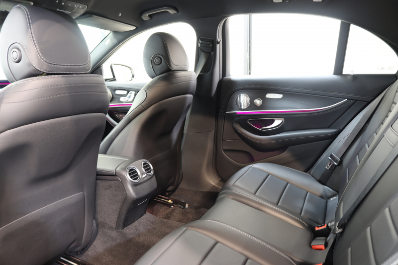 メルセデスベンツ Eクラス E220d AVG ｽﾎﾟｰﾂ ﾚｻﾞｰ&ﾚｰﾀﾞｰｾｰﾌﾃｨPKG　ｷｰﾚｽｺﾞｰ 黒本革 HDDﾅﾋﾞTV ｽﾏﾎ連携 ﾌﾞﾙﾒｽﾀｰ 360ｶﾒﾗ PTS LEDﾗｲﾄ 自動ﾄﾗﾝｸ AMGｴｱﾛ&19AW ﾀﾞｲﾅﾐｯｸS 9AT　2年保証