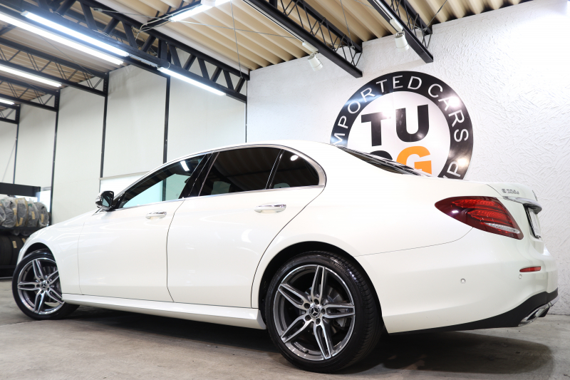 メルセデスベンツ Eクラス E220d AVG ｽﾎﾟｰﾂ ﾚｻﾞｰ&ﾚｰﾀﾞｰｾｰﾌﾃｨPKG　ｷｰﾚｽｺﾞｰ 黒本革 HDDﾅﾋﾞTV ｽﾏﾎ連携 ﾌﾞﾙﾒｽﾀｰ 360ｶﾒﾗ PTS LEDﾗｲﾄ 自動ﾄﾗﾝｸ AMGｴｱﾛ&19AW ﾀﾞｲﾅﾐｯｸS 9AT　2年保証