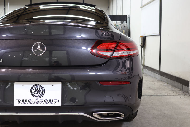 メルセデスベンツ Cクラス C180ｸｰﾍﾟ ｽﾎﾟｰﾂ ﾚｻﾞｰｴｸｽｸﾙｰｼﾌﾞ&ﾚｰﾀﾞｰｾｰﾌﾃｨPKG　後期 ｷｰﾚｽｺﾞｰ 赤本革 ﾊﾟﾉﾗﾏSR ﾍｯﾄﾞｱｯﾌﾟD HDDﾅﾋﾞTV ｽﾏﾎ連携 ﾊﾞｯｸｶﾒﾗ PTS LEDﾗｲﾄ AMGｴｱﾛ&19AW ﾀﾞｲﾅﾐｯｸS ｴｱｻｽ 9AT　2年保証