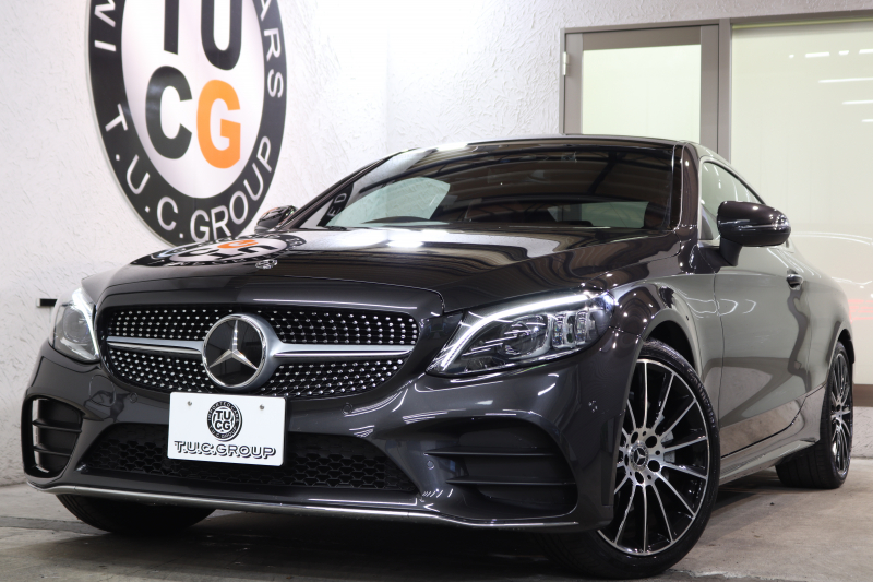 メルセデスベンツ Cクラス C180ｸｰﾍﾟ ｽﾎﾟｰﾂ ﾚｻﾞｰｴｸｽｸﾙｰｼﾌﾞ&ﾚｰﾀﾞｰｾｰﾌﾃｨPKG　後期 ｷｰﾚｽｺﾞｰ 赤本革 ﾊﾟﾉﾗﾏSR ﾍｯﾄﾞｱｯﾌﾟD HDDﾅﾋﾞTV ｽﾏﾎ連携 ﾊﾞｯｸｶﾒﾗ PTS LEDﾗｲﾄ AMGｴｱﾛ&19AW ﾀﾞｲﾅﾐｯｸS ｴｱｻｽ 9AT　2年保証