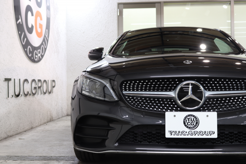 メルセデスベンツ Cクラス C180ｸｰﾍﾟ ｽﾎﾟｰﾂ ﾚｻﾞｰｴｸｽｸﾙｰｼﾌﾞ&ﾚｰﾀﾞｰｾｰﾌﾃｨPKG　後期 ｷｰﾚｽｺﾞｰ 赤本革 ﾊﾟﾉﾗﾏSR ﾍｯﾄﾞｱｯﾌﾟD HDDﾅﾋﾞTV ｽﾏﾎ連携 ﾊﾞｯｸｶﾒﾗ PTS LEDﾗｲﾄ AMGｴｱﾛ&19AW ﾀﾞｲﾅﾐｯｸS ｴｱｻｽ 9AT　2年保証