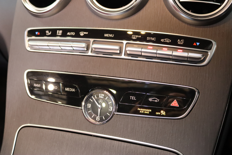 メルセデスベンツ Cクラス C180ｸｰﾍﾟ ｽﾎﾟｰﾂ ﾚｻﾞｰｴｸｽｸﾙｰｼﾌﾞ&ﾚｰﾀﾞｰｾｰﾌﾃｨPKG　後期 ｷｰﾚｽｺﾞｰ 赤本革 ﾊﾟﾉﾗﾏSR ﾍｯﾄﾞｱｯﾌﾟD HDDﾅﾋﾞTV ｽﾏﾎ連携 ﾊﾞｯｸｶﾒﾗ PTS LEDﾗｲﾄ AMGｴｱﾛ&19AW ﾀﾞｲﾅﾐｯｸS ｴｱｻｽ 9AT　2年保証