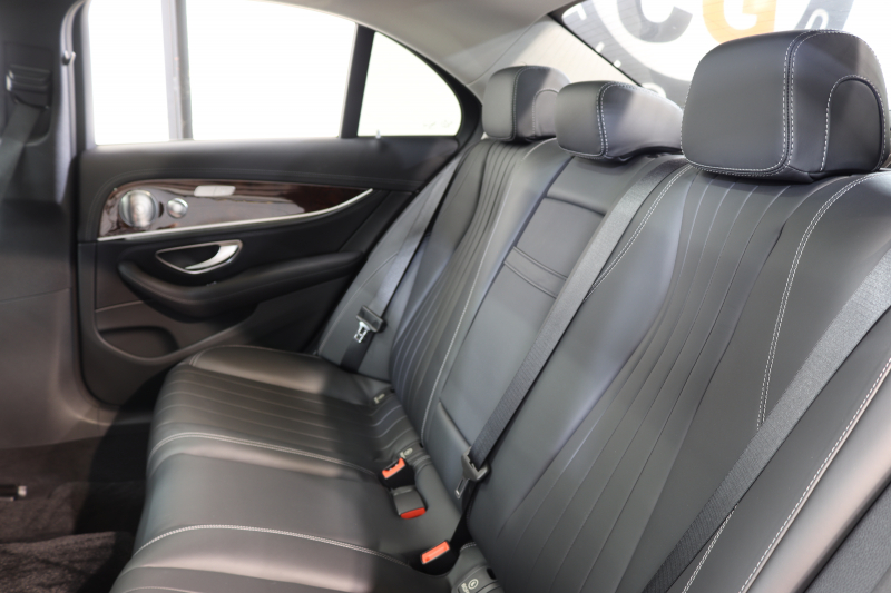 メルセデスベンツ Eクラス E400 4MATIC ｴｸｽｸﾙｰｼﾌﾞ ｴｸｽｸﾙｰｼﾌﾞ&ﾚｰﾀﾞｰｾｰﾌﾃｨPKG　ｷｰﾚｽｺﾞｰ 黒本革 ﾊﾟﾉﾗﾏSR HDDﾅﾋﾞTV ｽﾏﾎ連携 360ｶﾒﾗ PTS LEDﾗｲﾄ 自動Rｹﾞｰﾄ ﾊﾝｽﾞﾌﾘｰA 18AW ｴｱｻｽ ﾀﾞｲﾅﾐｯｸS 9AT　2年保証