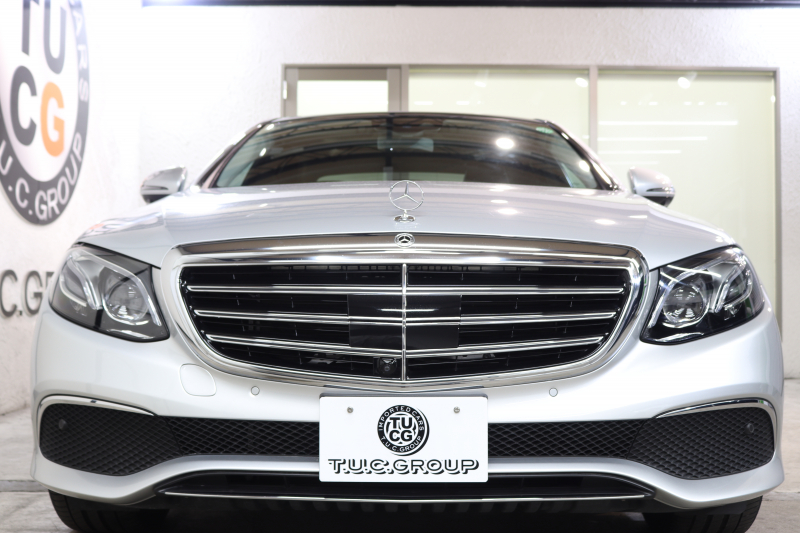 メルセデスベンツ Eクラス E400 4MATIC ｴｸｽｸﾙｰｼﾌﾞ ｴｸｽｸﾙｰｼﾌﾞ&ﾚｰﾀﾞｰｾｰﾌﾃｨPKG　ｷｰﾚｽｺﾞｰ 黒本革 ﾊﾟﾉﾗﾏSR HDDﾅﾋﾞTV ｽﾏﾎ連携 360ｶﾒﾗ PTS LEDﾗｲﾄ 自動Rｹﾞｰﾄ ﾊﾝｽﾞﾌﾘｰA 18AW ｴｱｻｽ ﾀﾞｲﾅﾐｯｸS 9AT　2年保証