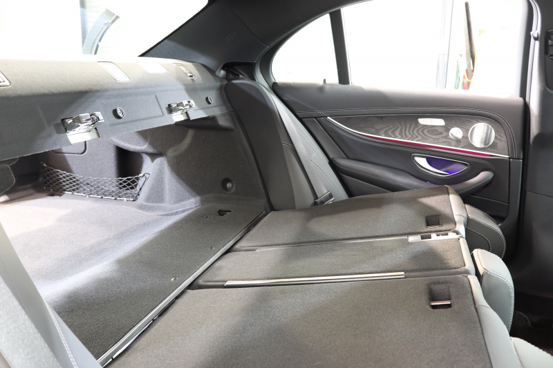 メルセデスベンツ Eクラス E300 AVG ｽﾎﾟｰﾂ ﾚｰﾀﾞｰｾｰﾌﾃｨPKG　中期 NEWｽﾃｱﾘﾝｸﾞ ｷｰﾚｽｺﾞｰ 黒本革 ﾍｯﾄﾞｱｯﾌﾟD HDDﾅﾋﾞTV ｽﾏﾎ連携 360ｶﾒﾗ PTS LEDﾗｲﾄ 自動ﾄﾗﾝｸ ﾊﾝｽﾞﾌﾘｰA AMGｴｱﾛ&19AW ﾀﾞｲﾅﾐｯｸS 9AT　2年保証