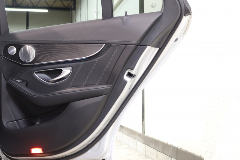 AMG Cクラス C63ｽﾃｰｼｮﾝﾜｺﾞﾝ ﾚｰﾀﾞｰｾｰﾌﾃｨPKG　ｷｰﾚｽｺﾞｰ 黒本革 ﾊﾟﾉﾗﾏSR HDDﾅﾋﾞTV BT音楽 ﾊﾞｯｸｶﾒﾗ PTS LEDﾗｲﾄ 自動Rｹﾞｰﾄ ﾊﾝｽﾞﾌﾘｰA AMG専用装備&ﾁｭｰﾆﾝｸﾞﾀﾞｲﾅﾐｯｸS H&Rﾀﾞｳﾝﾀﾞｽ 7AT　2年保証