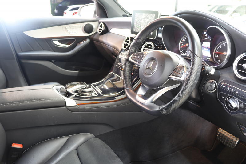 メルセデスベンツ GLC GLC250 4MATIC ｽﾎﾟｰﾂ ﾚｰﾀﾞｰｾｰﾌﾃｨPKG　ｷｰﾚｽｺﾞｰ ﾚｻﾞｰDINAMICAｼｰﾄ ｼｰﾄﾋｰﾀｰ HDDﾅﾋﾞTV BT音楽 360ｶﾒﾗ PTS LEDﾗｲﾄ 自動Rｹﾞｰﾄ ﾊﾝｽﾞﾌﾘｰA AMGｴｱﾛ&19AW ﾀﾞｲﾅﾐｯｸS 9AT　2年保証