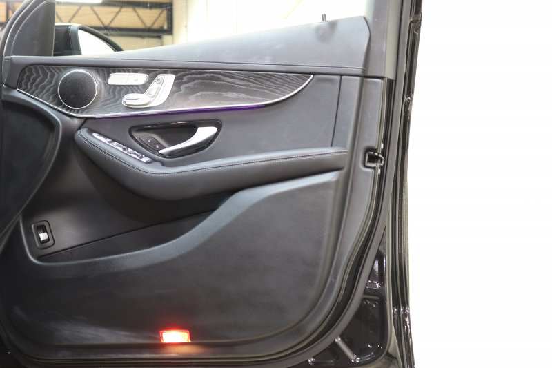 メルセデスベンツ GLC GLC220d 4MATIC ﾅｲﾄｴﾃﾞｨｼｮﾝ ﾚｰﾀﾞｰｾｰﾌﾃｨPKG　130台限定車 特別仕様車 後期 1ｵｰﾅｰ ｷｰﾚｽｺﾞｰ 黒革 ﾊﾟﾉﾗﾏSR MBUXﾅﾋﾞTV BT音楽 360ｶﾒﾗ PTS LEDﾗｲﾄ 自動Rｹﾞｰﾄ ﾊﾝｽﾞﾌﾘｰA AMGｴｱﾛ&19AW ﾅｲﾄPKG ﾜｲﾔﾚｽ充電 9AT　2年保証