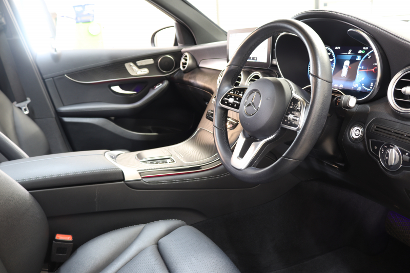 メルセデスベンツ GLC GLC220d 4MATIC ﾅｲﾄｴﾃﾞｨｼｮﾝ ﾚｰﾀﾞｰｾｰﾌﾃｨPKG　130台限定車 特別仕様車 後期 1ｵｰﾅｰ ｷｰﾚｽｺﾞｰ 黒革 ﾊﾟﾉﾗﾏSR MBUXﾅﾋﾞTV BT音楽 360ｶﾒﾗ PTS LEDﾗｲﾄ 自動Rｹﾞｰﾄ ﾊﾝｽﾞﾌﾘｰA AMGｴｱﾛ&19AW ﾅｲﾄPKG ﾜｲﾔﾚｽ充電 9AT　2年保証
