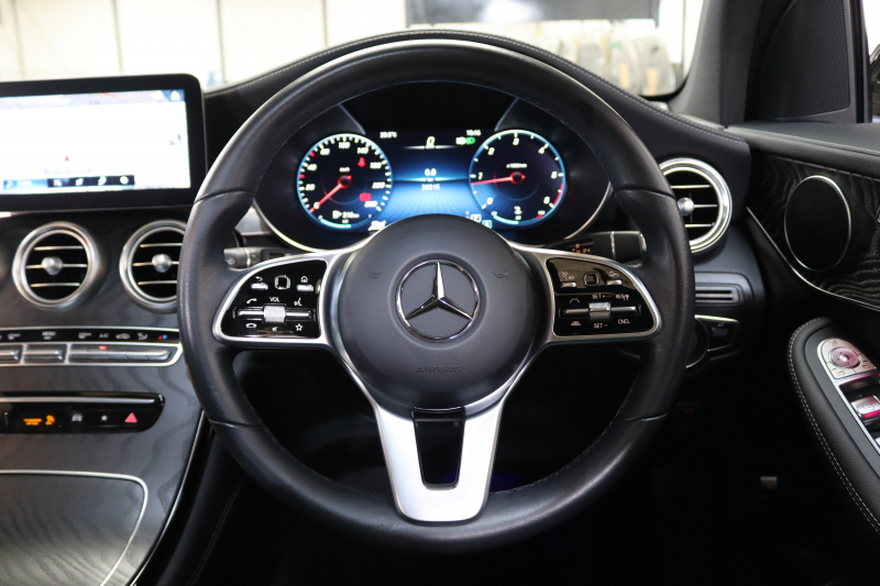 メルセデスベンツ GLC GLC220d 4MATIC ﾅｲﾄｴﾃﾞｨｼｮﾝ ﾚｰﾀﾞｰｾｰﾌﾃｨPKG　130台限定車 特別仕様車 後期 1ｵｰﾅｰ ｷｰﾚｽｺﾞｰ 黒革 ﾊﾟﾉﾗﾏSR MBUXﾅﾋﾞTV BT音楽 360ｶﾒﾗ PTS LEDﾗｲﾄ 自動Rｹﾞｰﾄ ﾊﾝｽﾞﾌﾘｰA AMGｴｱﾛ&19AW ﾅｲﾄPKG ﾜｲﾔﾚｽ充電 9AT　2年保証