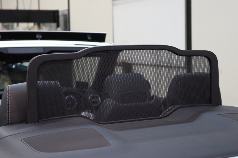 メルセデスベンツ Eクラス E200ｶﾌﾞﾘｵﾚ ｽﾎﾟｰﾂ ﾚｻﾞｰ&ﾚｰﾀﾞｰｾｰﾌﾃｨPKG　中期 NEWｽﾃｱﾘﾝｸﾞ ｷｰﾚｽｺﾞｰ 黒本革 ｴｱｽｶｰﾌ ﾍｯﾄﾞｱｯﾌﾟD HDDﾅﾋﾞTV ｽﾏﾎ連携 ﾌﾞﾙﾒｽﾀｰ 360ｶﾒﾗ PTS LEDﾗｲﾄ AMGｴｱﾛ&19AW ｴｱﾊﾞﾗﾝｽP 黒幌 9AT　2年保証