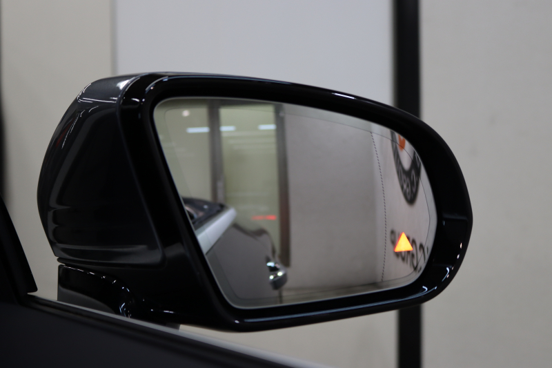 メルセデスベンツ Eクラス E200ｶﾌﾞﾘｵﾚ ｽﾎﾟｰﾂ ﾚｻﾞｰ&ﾚｰﾀﾞｰｾｰﾌﾃｨPKG　中期 NEWｽﾃｱﾘﾝｸﾞ ｷｰﾚｽｺﾞｰ 黒本革 ｴｱｽｶｰﾌ ﾍｯﾄﾞｱｯﾌﾟD HDDﾅﾋﾞTV ｽﾏﾎ連携 ﾌﾞﾙﾒｽﾀｰ 360ｶﾒﾗ PTS LEDﾗｲﾄ AMGｴｱﾛ&19AW ｴｱﾊﾞﾗﾝｽP 黒幌 9AT　2年保証