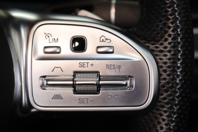 メルセデスベンツ Eクラス E200ｶﾌﾞﾘｵﾚ ｽﾎﾟｰﾂ ﾚｻﾞｰ&ﾚｰﾀﾞｰｾｰﾌﾃｨPKG　中期 NEWｽﾃｱﾘﾝｸﾞ ｷｰﾚｽｺﾞｰ 黒本革 ｴｱｽｶｰﾌ ﾍｯﾄﾞｱｯﾌﾟD HDDﾅﾋﾞTV ｽﾏﾎ連携 ﾌﾞﾙﾒｽﾀｰ 360ｶﾒﾗ PTS LEDﾗｲﾄ AMGｴｱﾛ&19AW ｴｱﾊﾞﾗﾝｽP 黒幌 9AT　2年保証