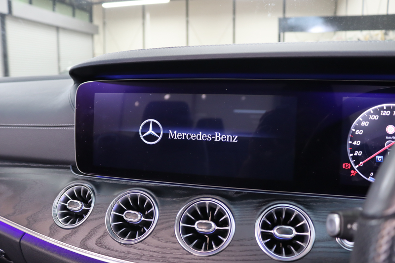 メルセデスベンツ Eクラス E200ｶﾌﾞﾘｵﾚ ｽﾎﾟｰﾂ ﾚｻﾞｰ&ﾚｰﾀﾞｰｾｰﾌﾃｨPKG　中期 NEWｽﾃｱﾘﾝｸﾞ ｷｰﾚｽｺﾞｰ 黒本革 ｴｱｽｶｰﾌ ﾍｯﾄﾞｱｯﾌﾟD HDDﾅﾋﾞTV ｽﾏﾎ連携 ﾌﾞﾙﾒｽﾀｰ 360ｶﾒﾗ PTS LEDﾗｲﾄ AMGｴｱﾛ&19AW ｴｱﾊﾞﾗﾝｽP 黒幌 9AT　2年保証