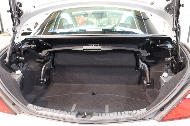 メルセデスベンツ SLKクラス SLK200 ｴｸｽｸﾙｰｼﾌﾞ AMGｽﾎﾟｰﾂ&ﾚｰﾀﾞｰｾｰﾌﾃｨPKG　ｷｰﾚｽｺﾞｰ 黒本革 ﾚｯﾄﾞｶﾗｰｼｰﾄﾍﾞﾙﾄ ｴｱｽｶｰﾌ ﾊﾞﾘｵﾙｰﾌ HDDﾅﾋﾞTV BT音楽 PTS ｷｾﾉﾝﾗｲﾄ AMGｴｱﾛ&18AW ｴｱｶﾞｲﾄﾞ 7AT　2年保証