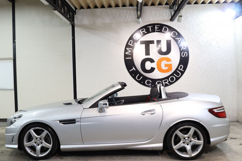 メルセデスベンツ SLKクラス SLK200 ｴｸｽｸﾙｰｼﾌﾞ AMGｽﾎﾟｰﾂ&ﾚｰﾀﾞｰｾｰﾌﾃｨPKG　ｷｰﾚｽｺﾞｰ 黒本革 ﾚｯﾄﾞｶﾗｰｼｰﾄﾍﾞﾙﾄ ｴｱｽｶｰﾌ ﾊﾞﾘｵﾙｰﾌ HDDﾅﾋﾞTV BT音楽 PTS ｷｾﾉﾝﾗｲﾄ AMGｴｱﾛ&18AW ｴｱｶﾞｲﾄﾞ 7AT　2年保証