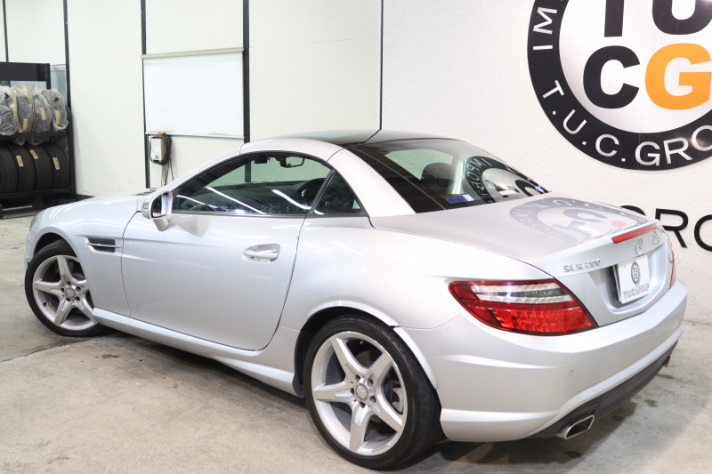 メルセデスベンツ SLKクラス SLK200 ｴｸｽｸﾙｰｼﾌﾞ AMGｽﾎﾟｰﾂ&ﾚｰﾀﾞｰｾｰﾌﾃｨPKG　ｷｰﾚｽｺﾞｰ 黒本革 ﾚｯﾄﾞｶﾗｰｼｰﾄﾍﾞﾙﾄ ｴｱｽｶｰﾌ ﾊﾞﾘｵﾙｰﾌ HDDﾅﾋﾞTV BT音楽 PTS ｷｾﾉﾝﾗｲﾄ AMGｴｱﾛ&18AW ｴｱｶﾞｲﾄﾞ 7AT　2年保証