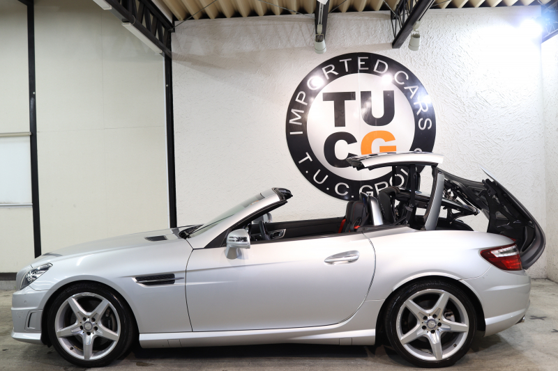 メルセデスベンツ SLKクラス SLK200 ｴｸｽｸﾙｰｼﾌﾞ AMGｽﾎﾟｰﾂ&ﾚｰﾀﾞｰｾｰﾌﾃｨPKG　ｷｰﾚｽｺﾞｰ 黒本革 ﾚｯﾄﾞｶﾗｰｼｰﾄﾍﾞﾙﾄ ｴｱｽｶｰﾌ ﾊﾞﾘｵﾙｰﾌ HDDﾅﾋﾞTV BT音楽 PTS ｷｾﾉﾝﾗｲﾄ AMGｴｱﾛ&18AW ｴｱｶﾞｲﾄﾞ 7AT　2年保証