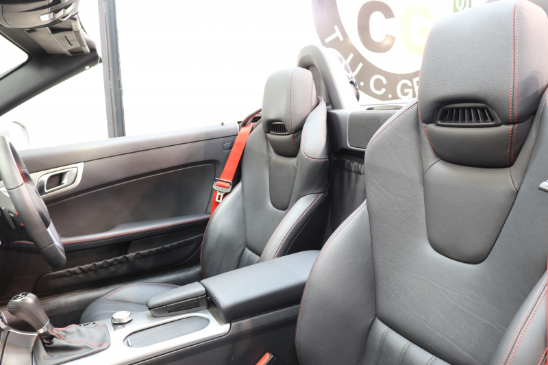 メルセデスベンツ SLKクラス SLK200 ｴｸｽｸﾙｰｼﾌﾞ AMGｽﾎﾟｰﾂ&ﾚｰﾀﾞｰｾｰﾌﾃｨPKG　ｷｰﾚｽｺﾞｰ 黒本革 ﾚｯﾄﾞｶﾗｰｼｰﾄﾍﾞﾙﾄ ｴｱｽｶｰﾌ ﾊﾞﾘｵﾙｰﾌ HDDﾅﾋﾞTV BT音楽 PTS ｷｾﾉﾝﾗｲﾄ AMGｴｱﾛ&18AW ｴｱｶﾞｲﾄﾞ 7AT　2年保証