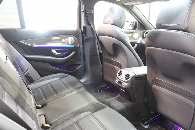 AMG Eクラス E53ｽﾃｰｼｮﾝﾜｺﾞﾝ 4MATIC+ ｴｸｽｸﾙｰｼﾌﾞ&ﾚｰﾀﾞｰｾｰﾌﾃｨPKG　ISG搭載 中期 NEWｽﾃｱﾘﾝｸﾞ 黒本革 ﾍﾞﾝﾁﾚｰﾀｰ ﾊﾟﾉﾗﾏSR ﾍｯﾄﾞｱｯﾌﾟD HDDﾅﾋﾞTV ｽﾏﾎ連携 ﾌﾞﾙﾒｽﾀｰ 360ｶﾒﾗ PTS LEDﾗｲﾄ ﾊﾝｽﾞﾌﾘｰA AMG専用装備&ﾁｭｰﾆﾝｸﾞﾀﾞｲﾅﾐｯｸS 9AT　2年保証