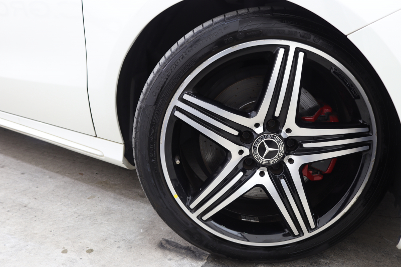 メルセデスベンツ Aクラス A250 ｼｭﾎﾟﾙﾄ 4MATIC ﾚｰﾀﾞｰｾｰﾌﾃｨPKG　後期 ｷｰﾚｽｺﾞｰ ﾚｻﾞｰDINAMICAｼｰﾄ ﾊﾟﾉﾗﾏSR HDDﾅﾋﾞTV ｽﾏﾎ連携 ﾊﾞｯｸｶﾒﾗ PTS LEDﾗｲﾄ AMGｴｱﾛ&18AW SPORT専用ﾁｭｰﾆﾝｸﾞ 7AT　2年保証