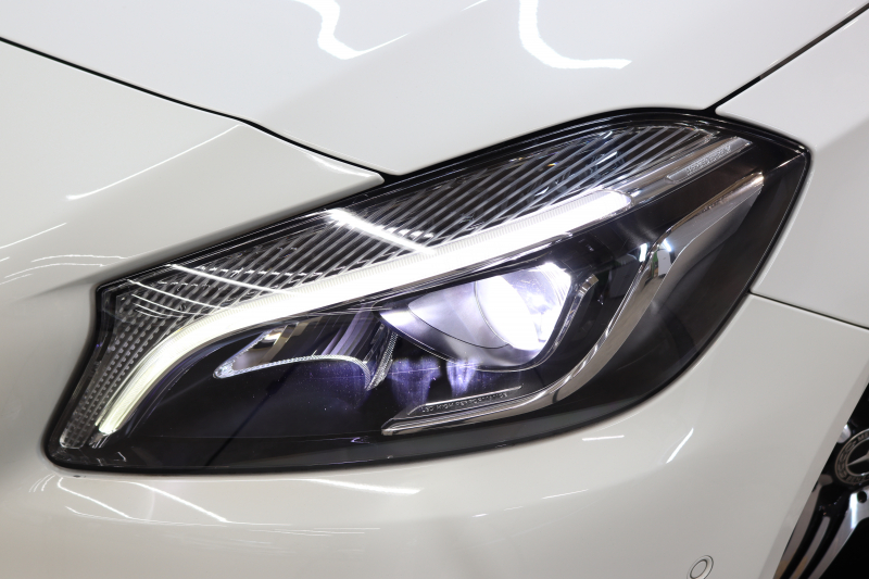 メルセデスベンツ Aクラス A250 ｼｭﾎﾟﾙﾄ 4MATIC ﾚｰﾀﾞｰｾｰﾌﾃｨPKG　後期 ｷｰﾚｽｺﾞｰ ﾚｻﾞｰDINAMICAｼｰﾄ ﾊﾟﾉﾗﾏSR HDDﾅﾋﾞTV ｽﾏﾎ連携 ﾊﾞｯｸｶﾒﾗ PTS LEDﾗｲﾄ AMGｴｱﾛ&18AW SPORT専用ﾁｭｰﾆﾝｸﾞ 7AT　2年保証